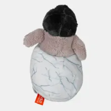 Pingüino con huevo trasera